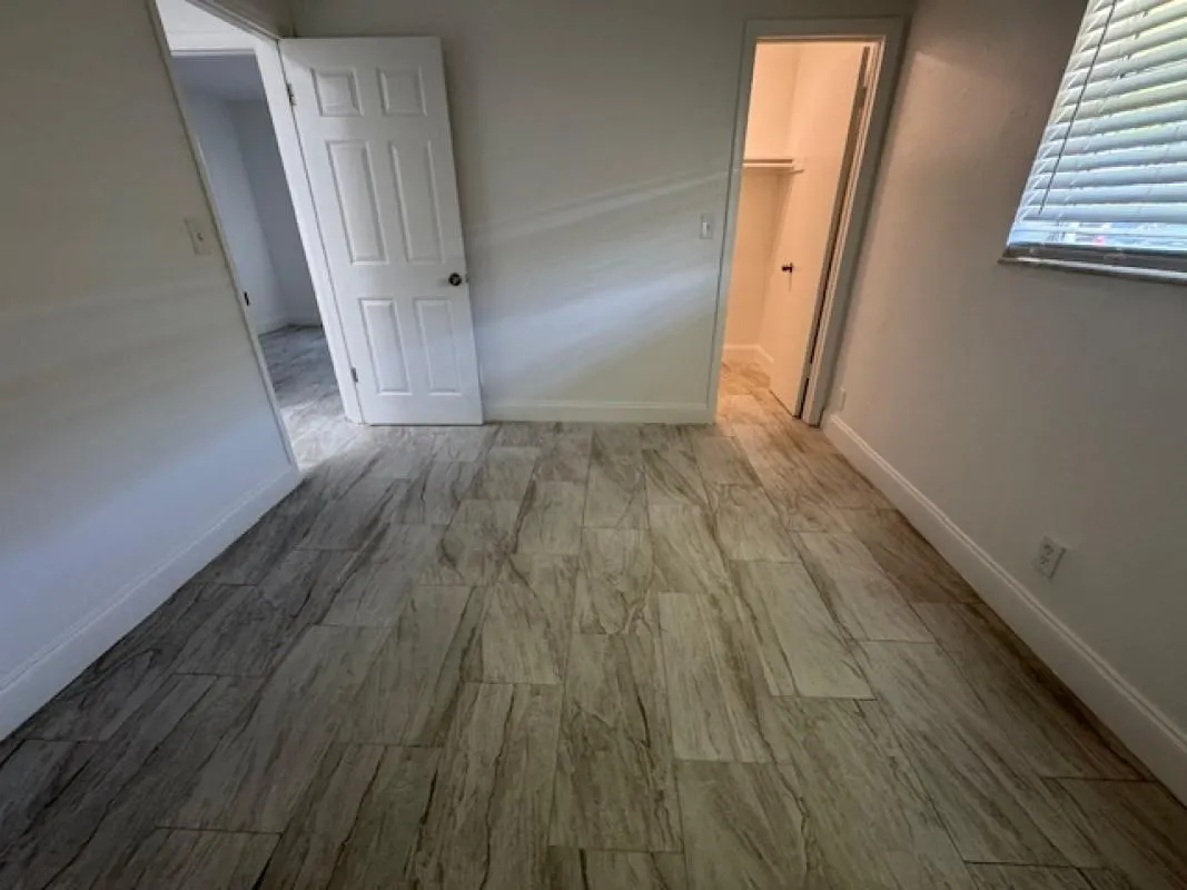 481 Banks Rd, #1