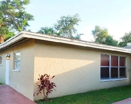 2741 NW 58th Ter
