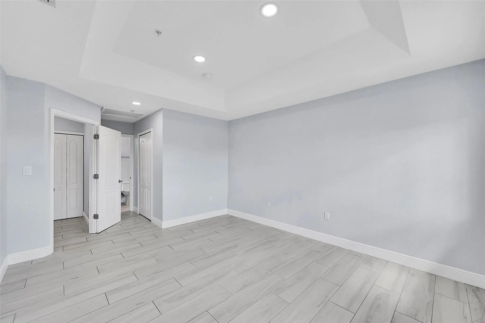 150 Jacaranda Country Club Dr, #200