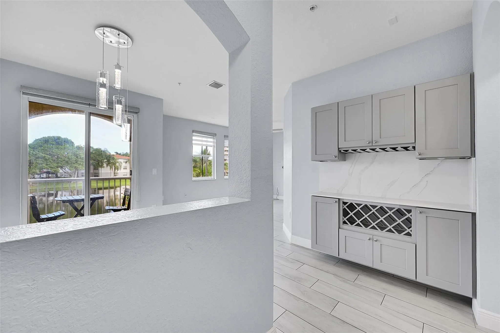 150 Jacaranda Country Club Dr, #200