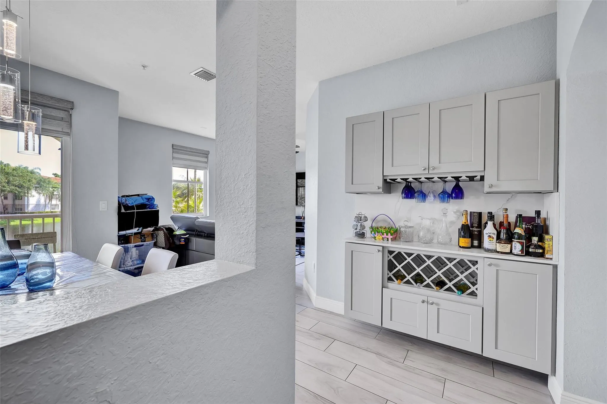 150 Jacaranda Country Club Dr, #200