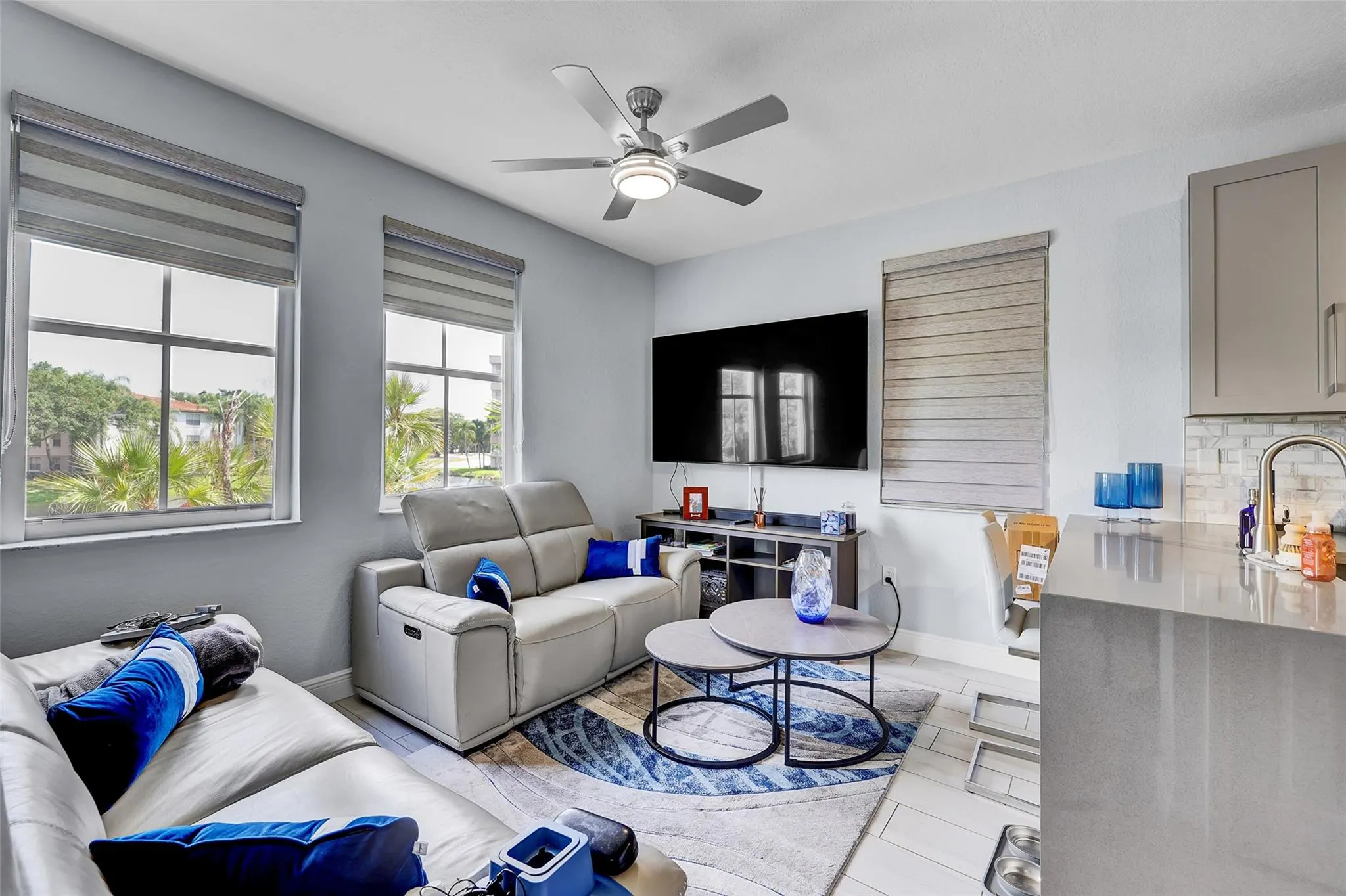 150 Jacaranda Country Club Dr, #200