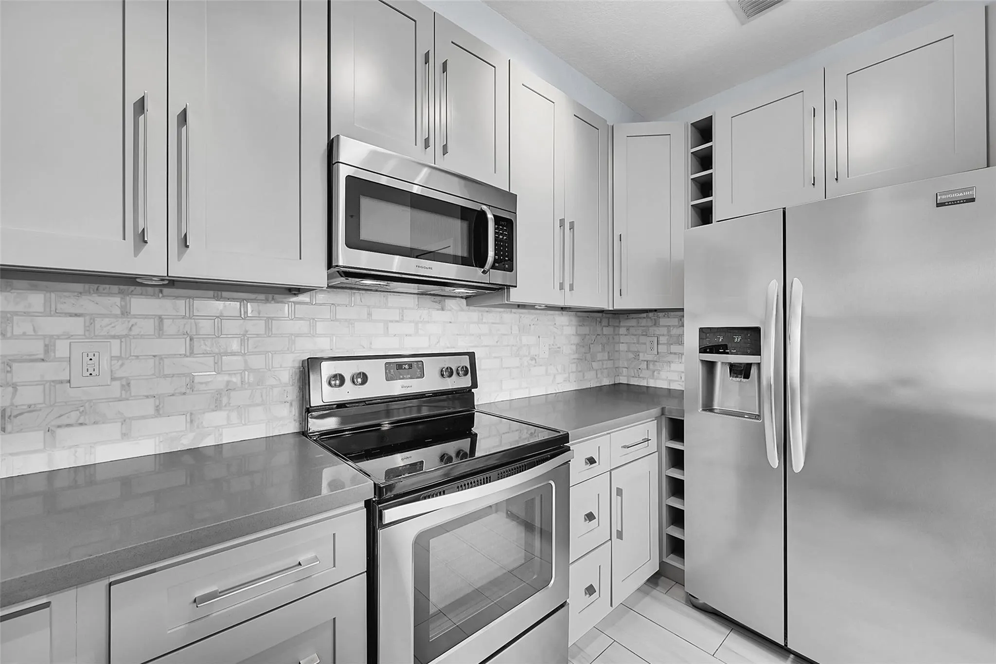 150 Jacaranda Country Club Dr, #200