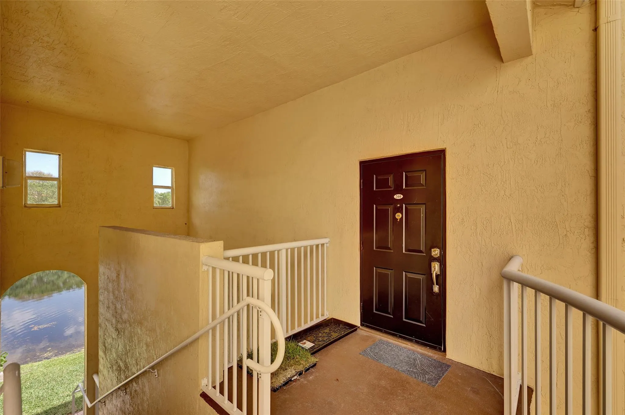 150 Jacaranda Country Club Dr, #200