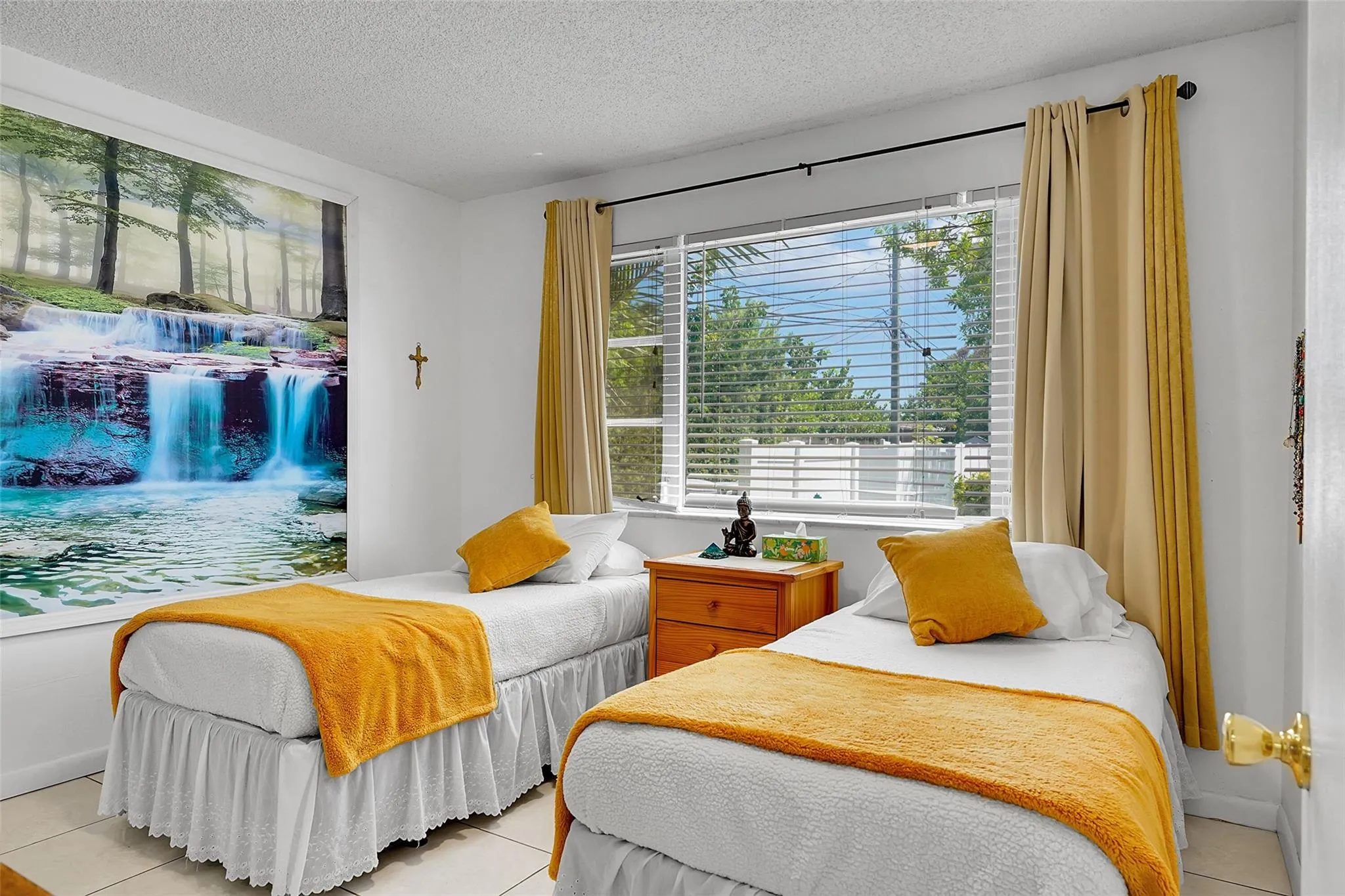330 S Cypress Rd, #610