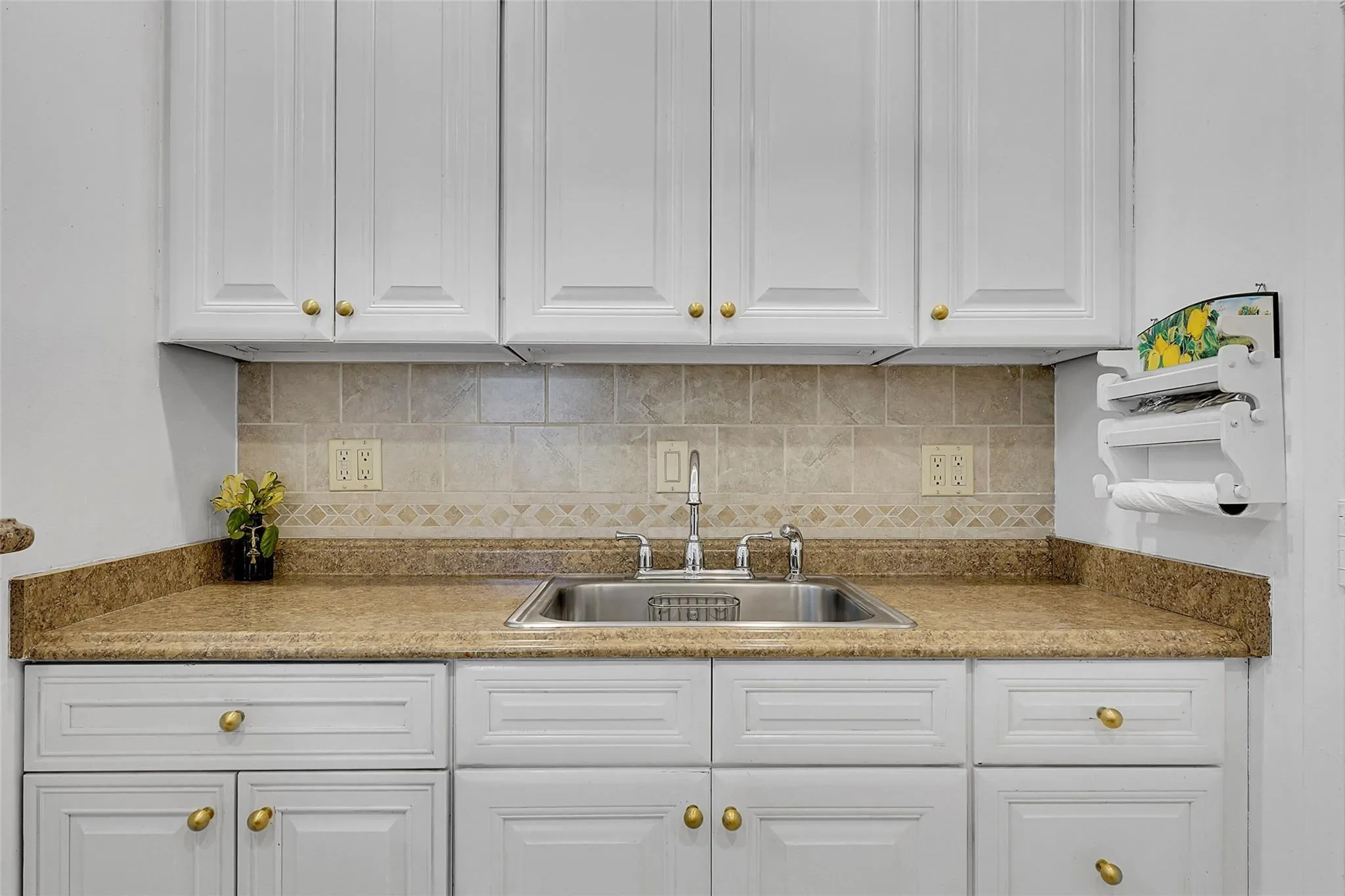 330 S Cypress Rd, #610