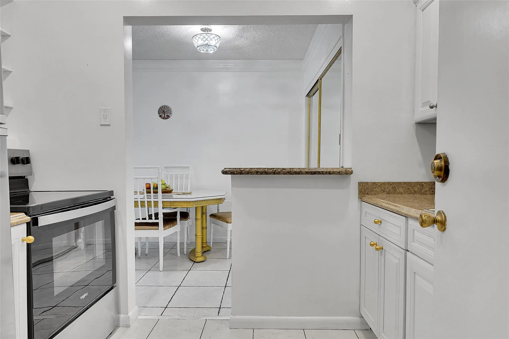 330 S Cypress Rd, #610