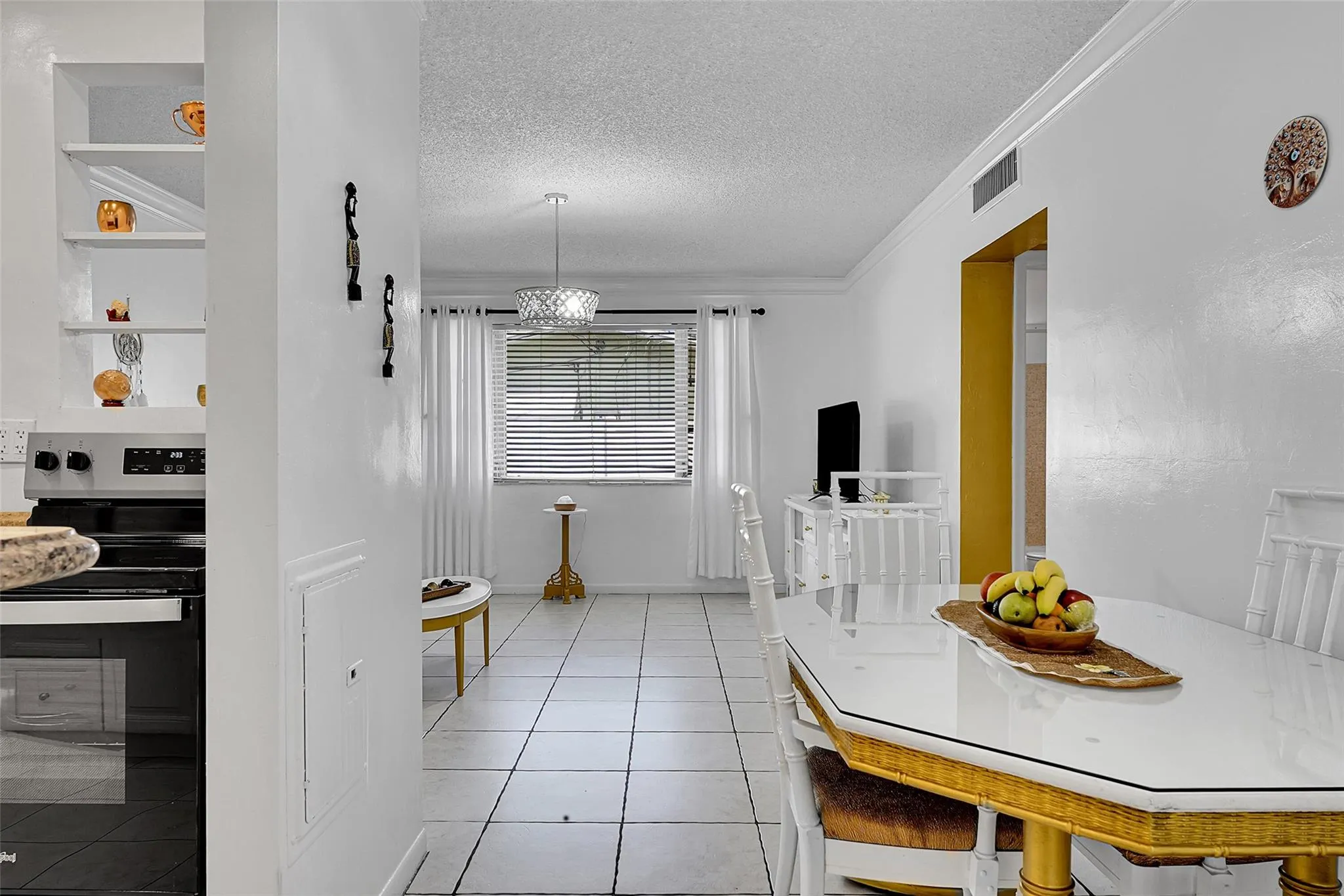 330 S Cypress Rd, #610