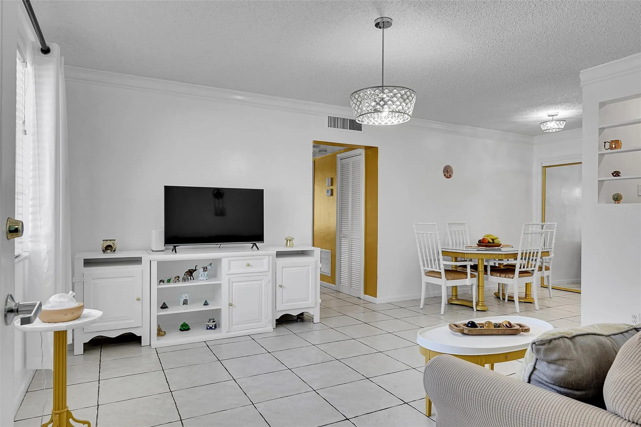 330 S Cypress Rd, #610