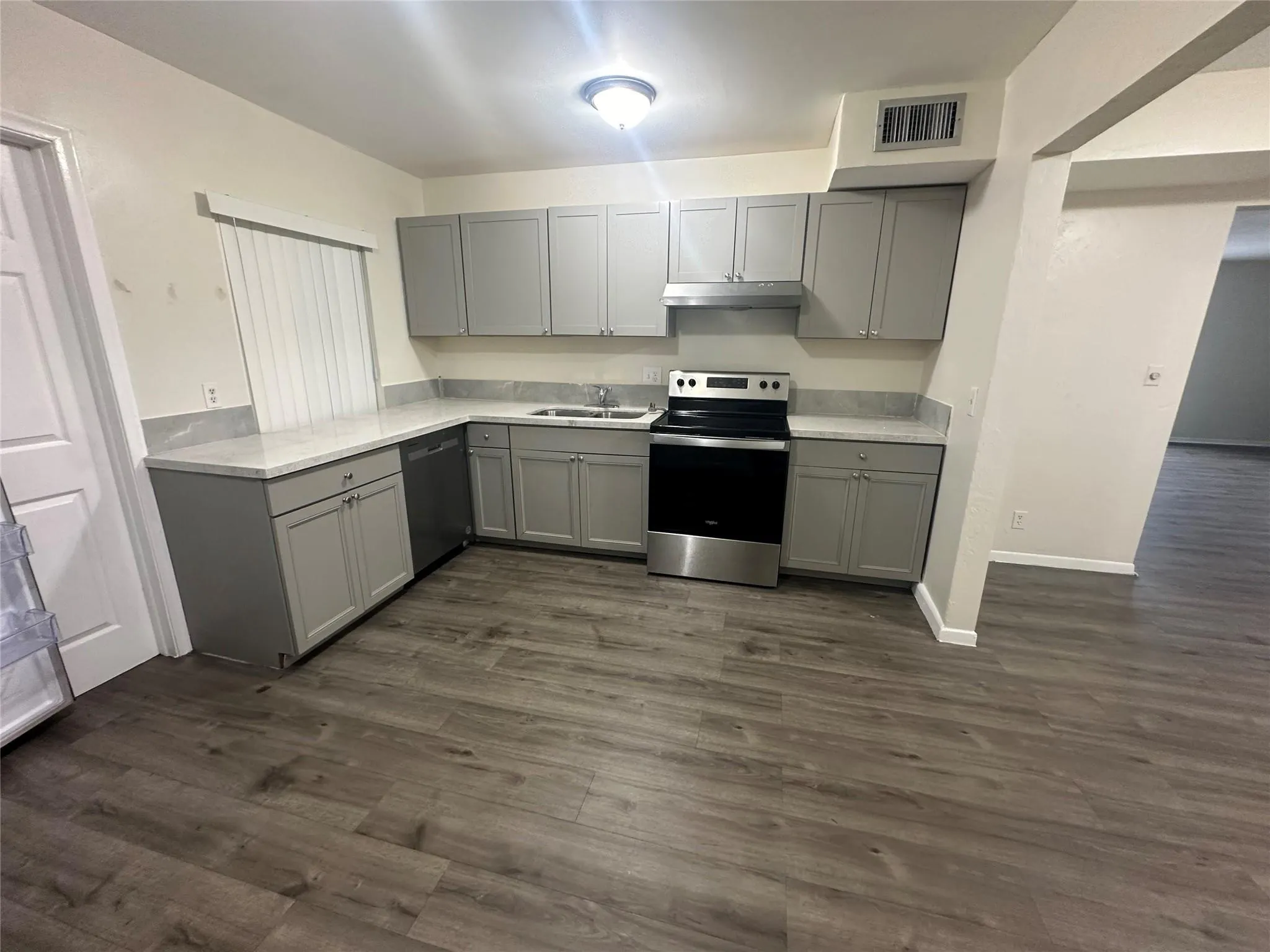 10601 NW 45th ST, #4