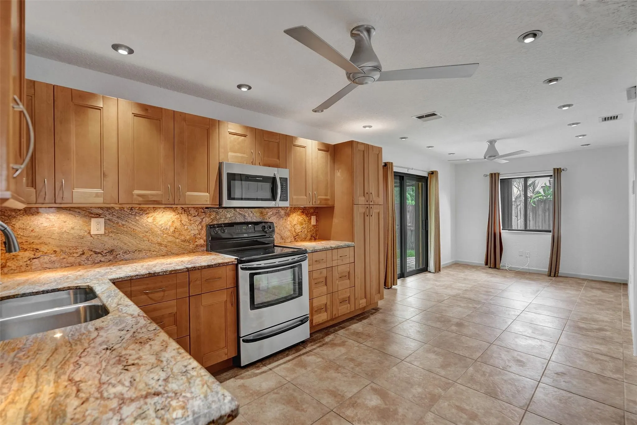 3221 NW 54th Ter