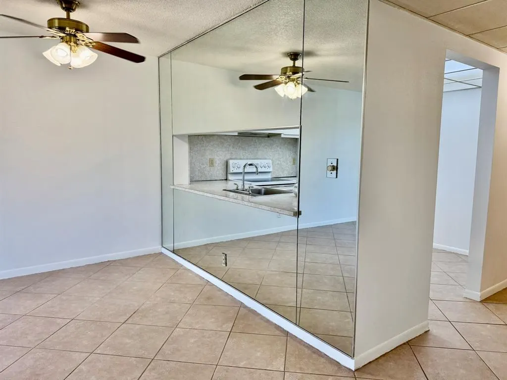 7173 Orange Dr, #205B