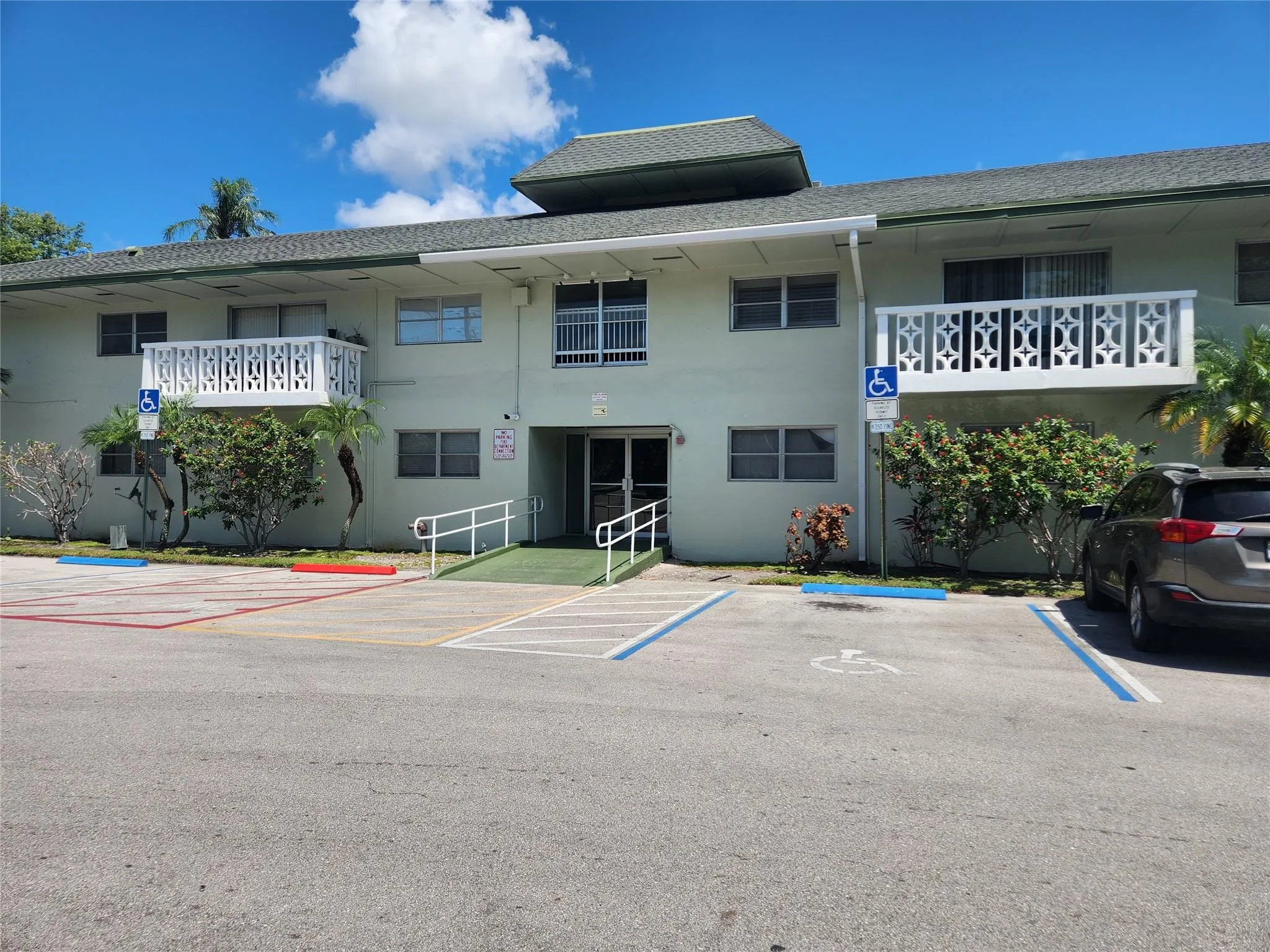 4200 NW 3rd Ct, #120