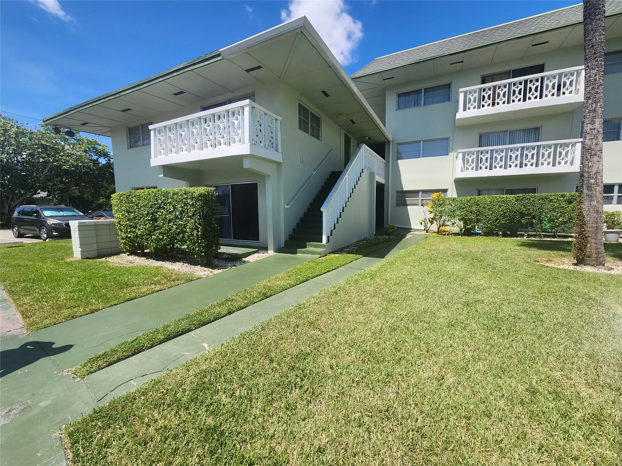 4200 NW 3rd Ct, #120