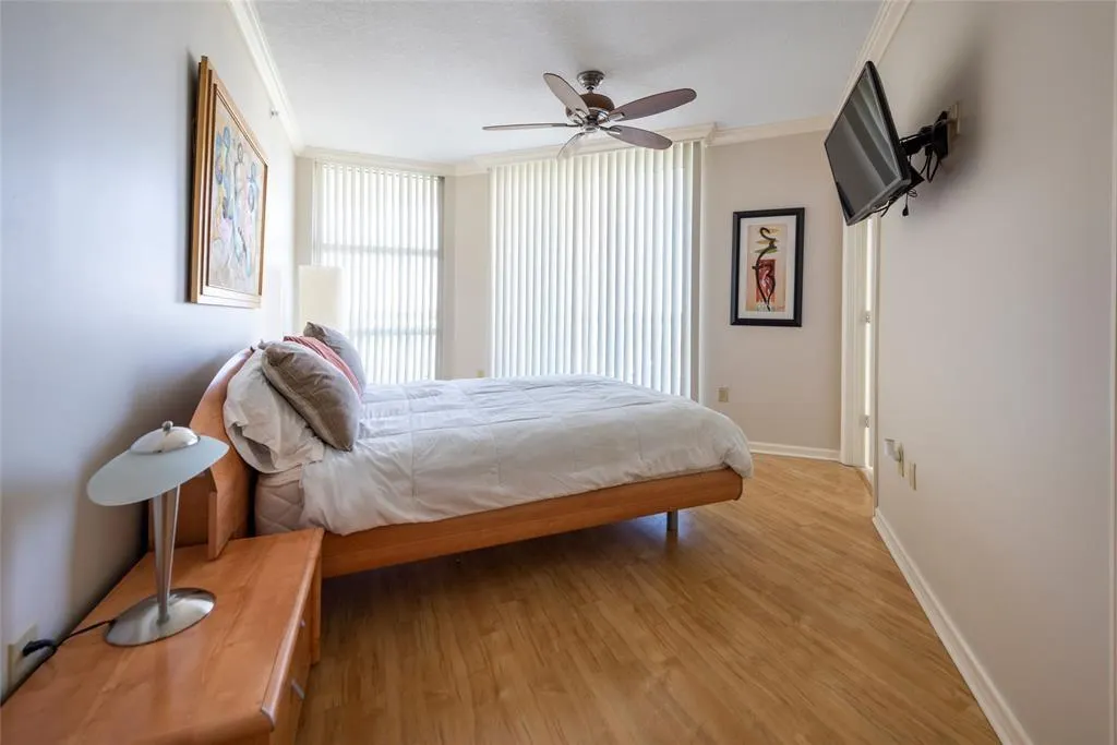 401 SW 4th Ave, #1102