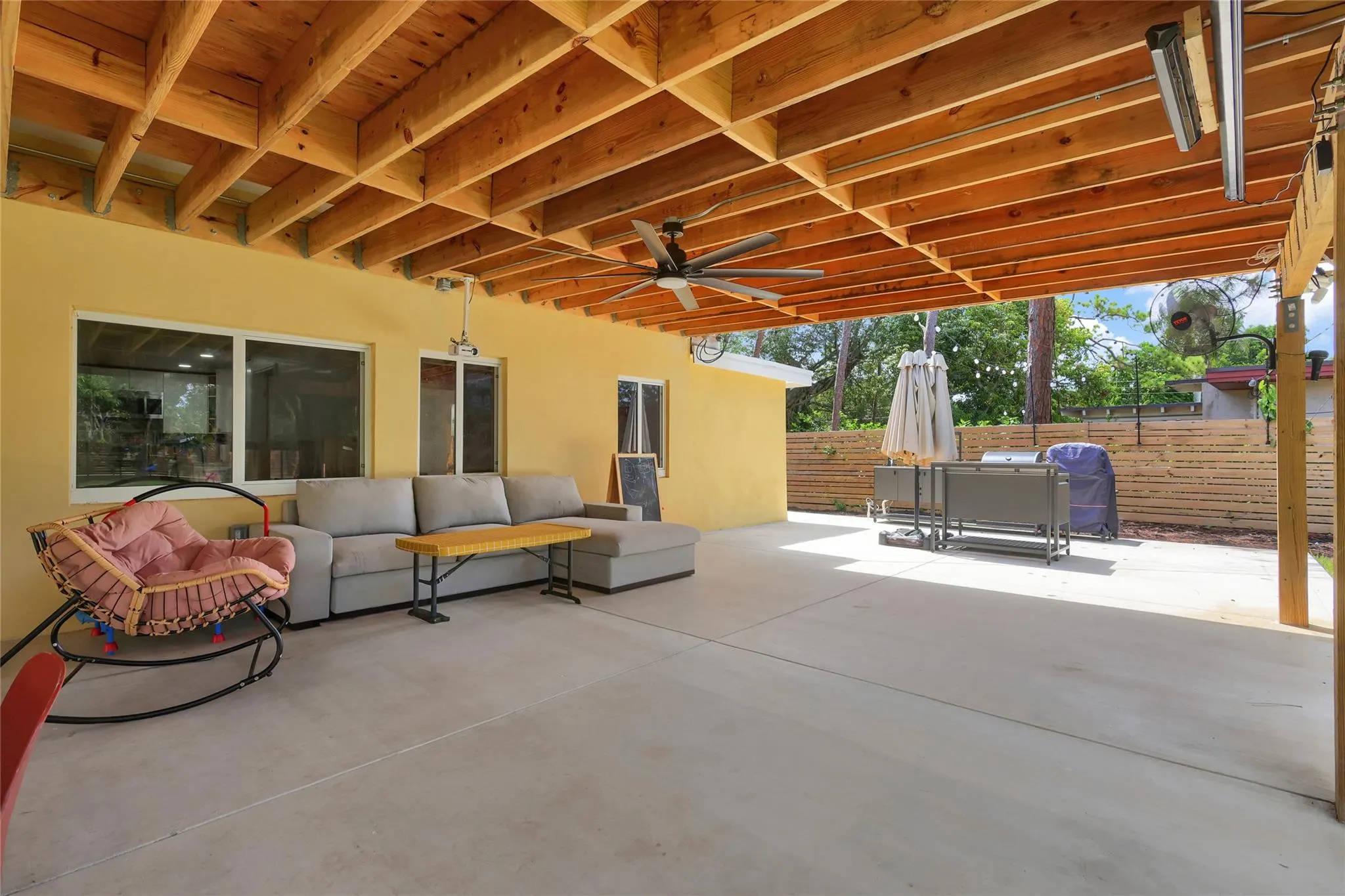 2054 SW 30th Ter