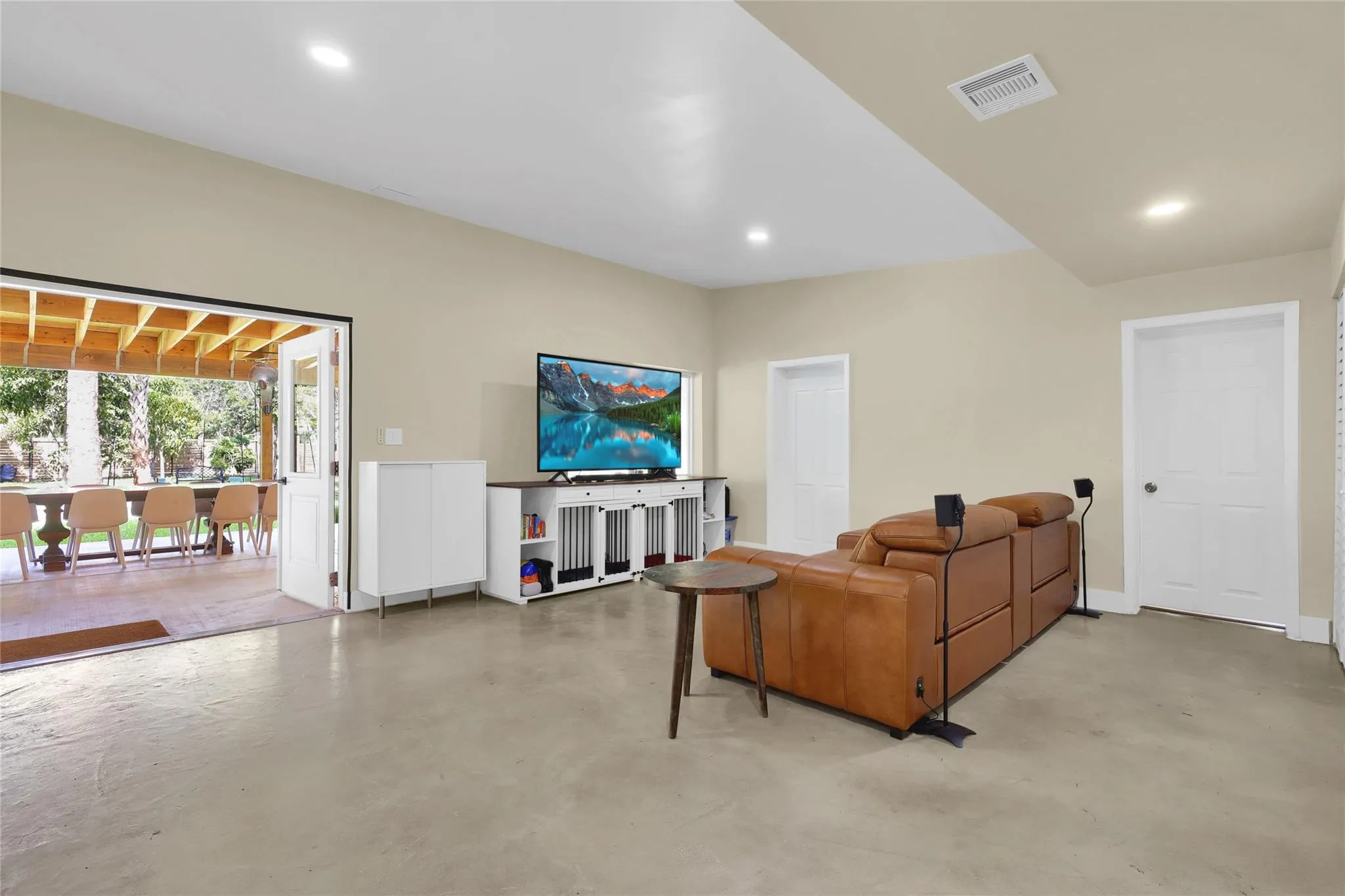 2054 SW 30th Ter