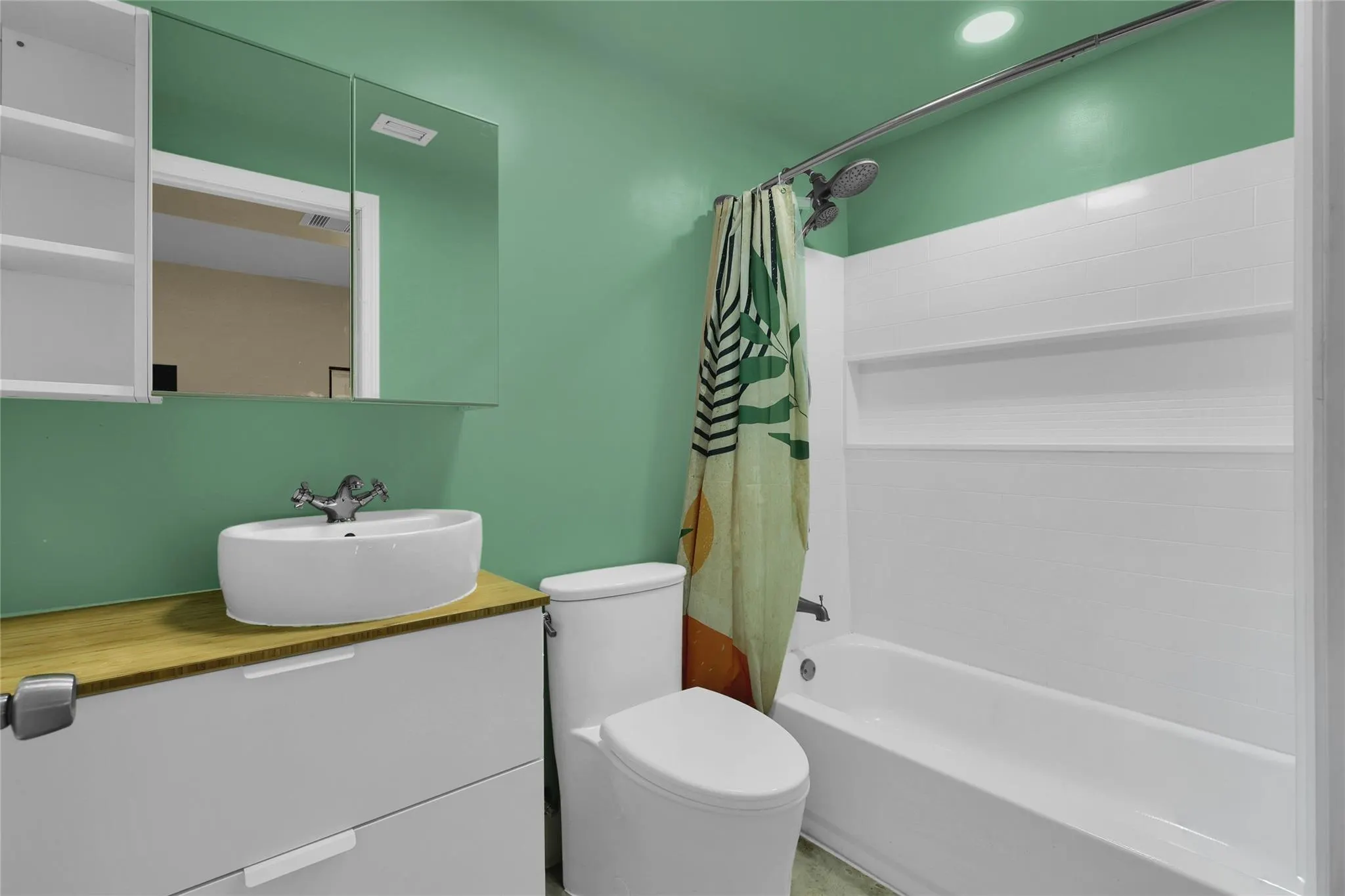 2054 SW 30th Ter