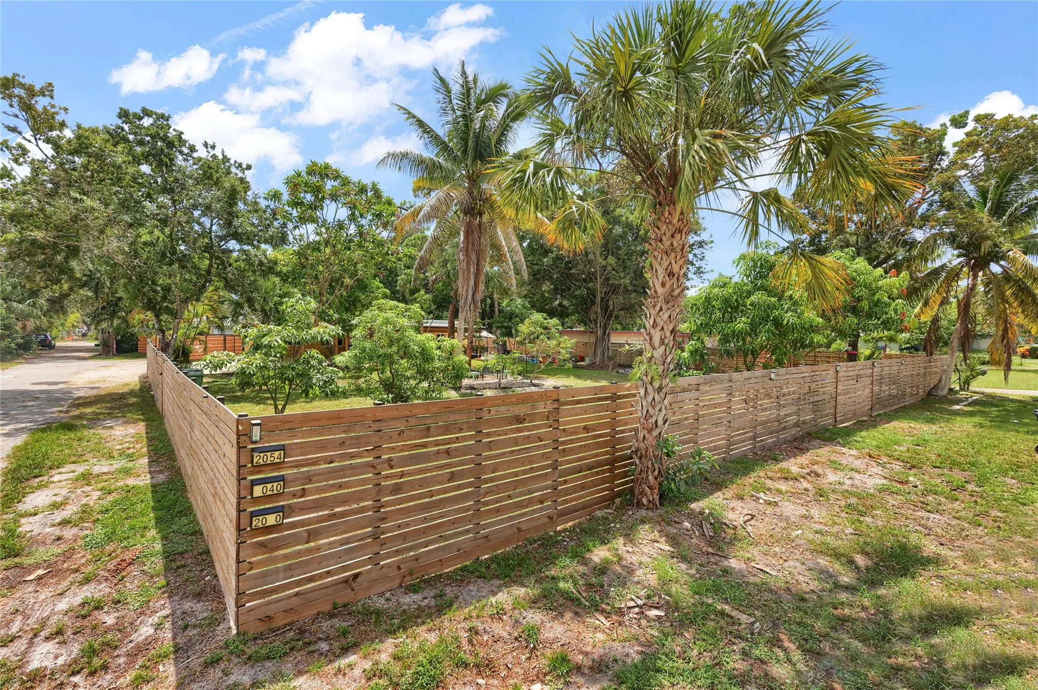 2054 SW 30th Ter