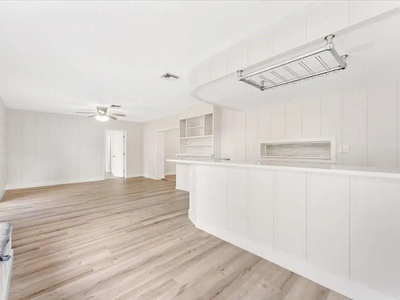 311 W Sample Rd