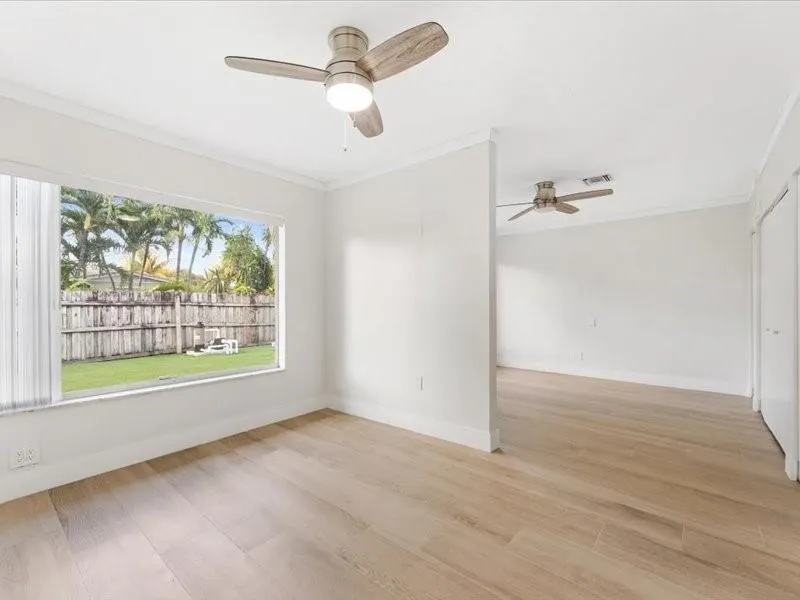311 W Sample Rd