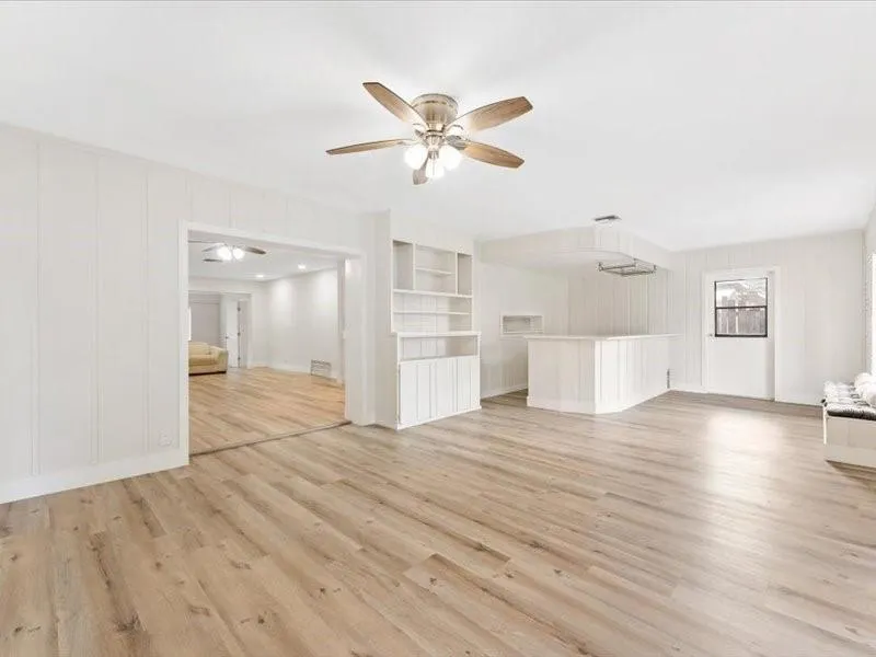 311 W Sample Rd