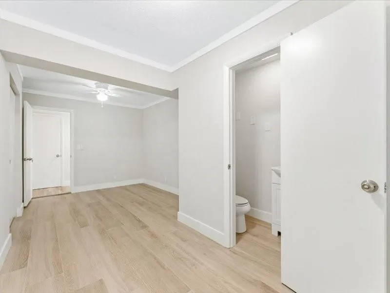 311 W Sample Rd