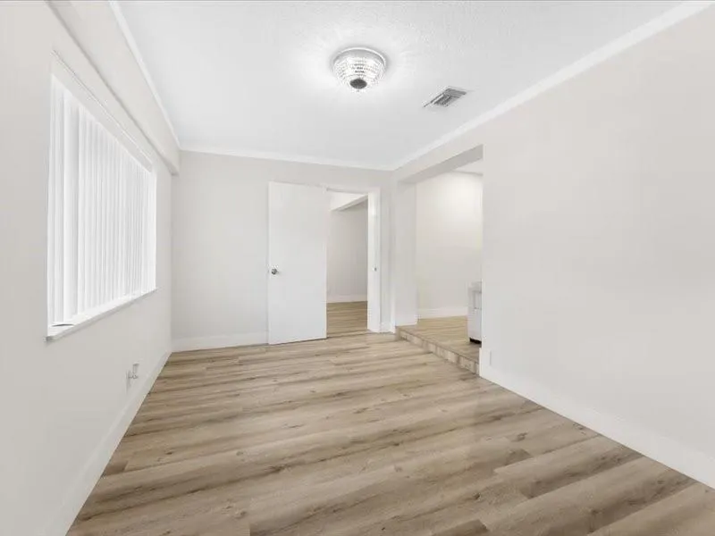 311 W Sample Rd