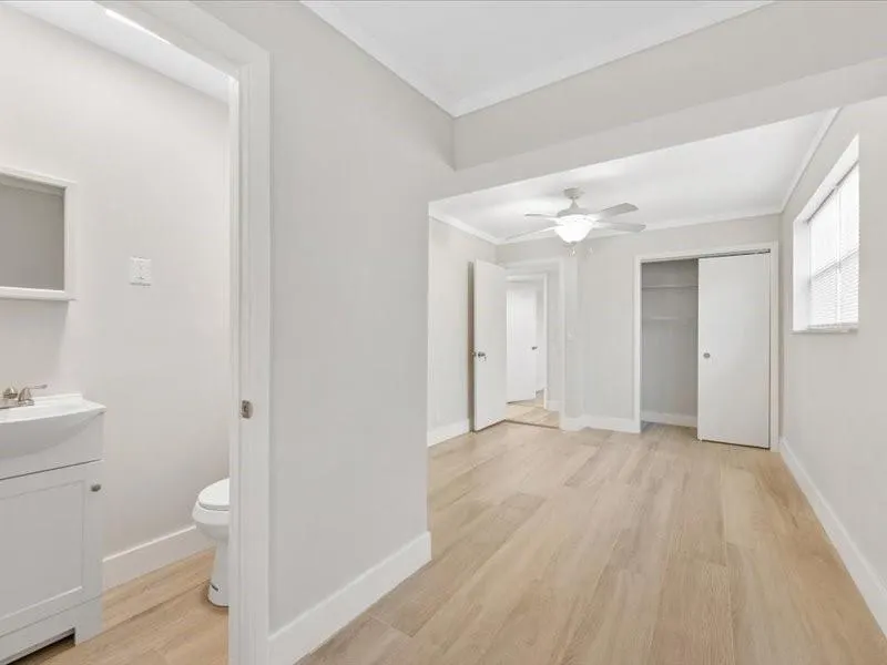 311 W Sample Rd