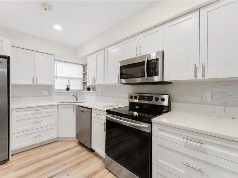 311 W Sample Rd