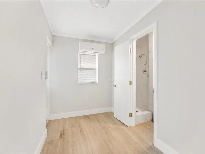 311 W Sample Rd