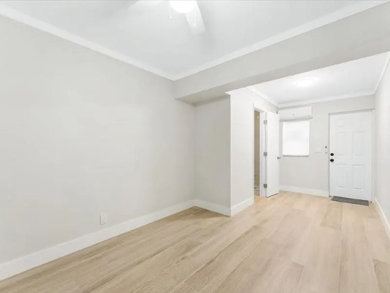 311 W Sample Rd