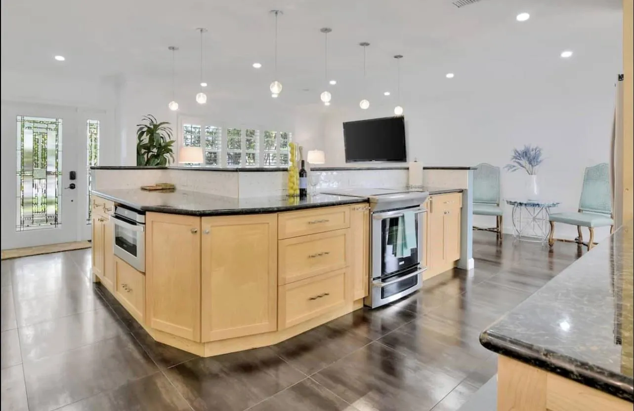 105 Orchard Ridge Ln