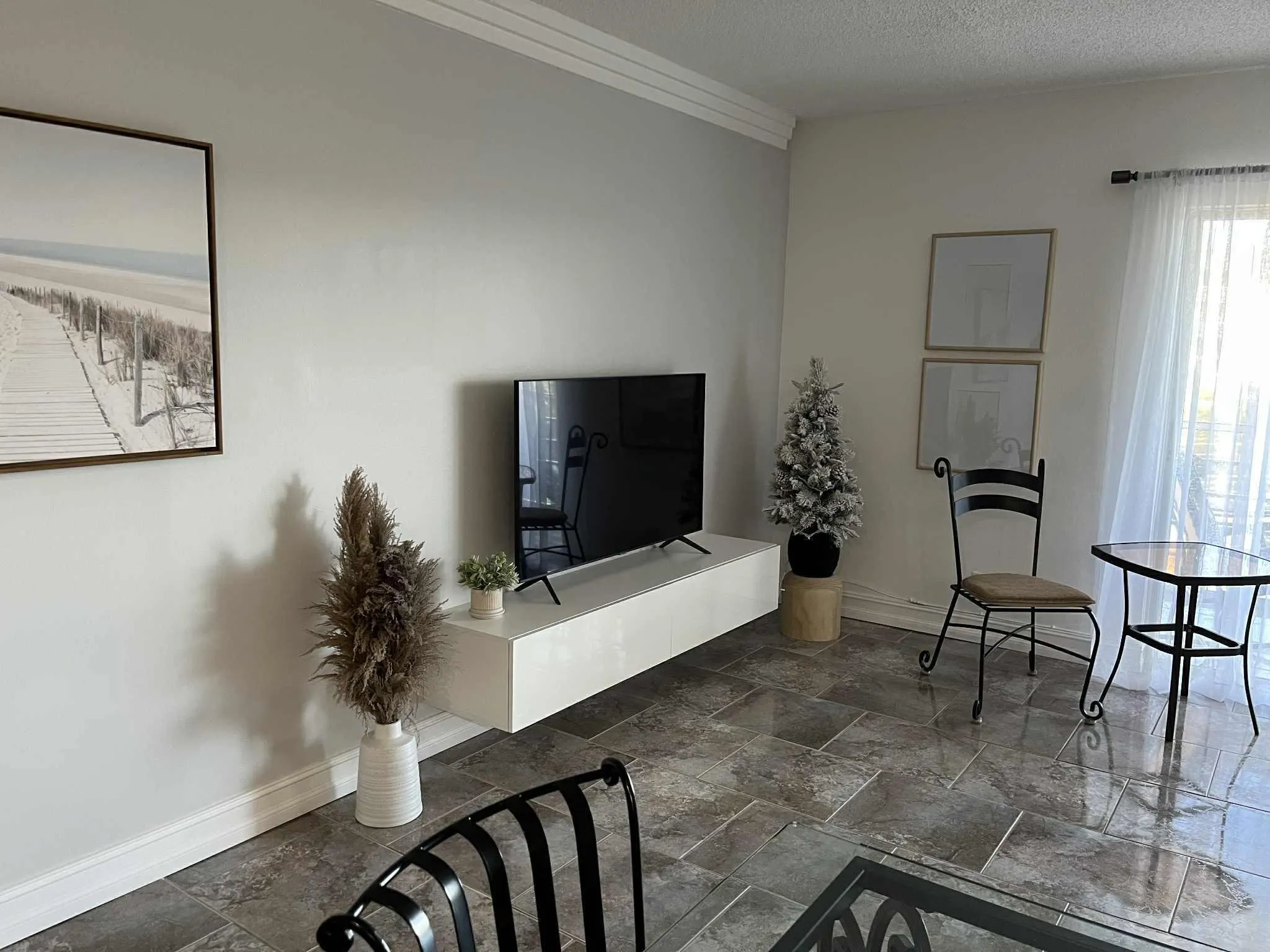 4770 NW 21st St, #405