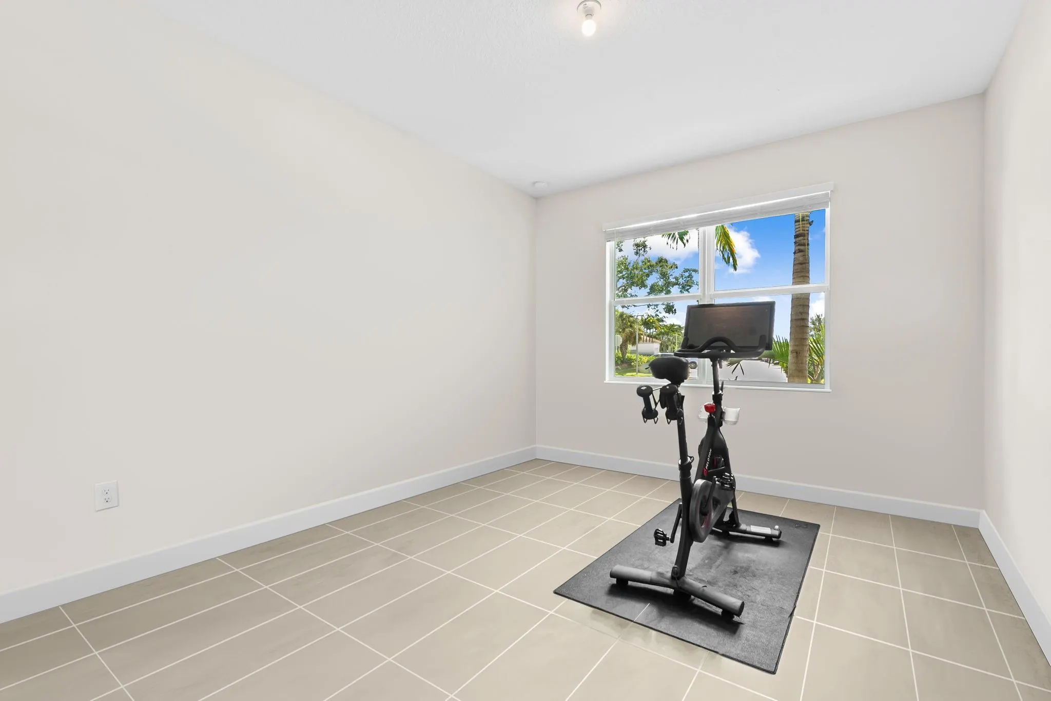 7619 Francisca Club Ln