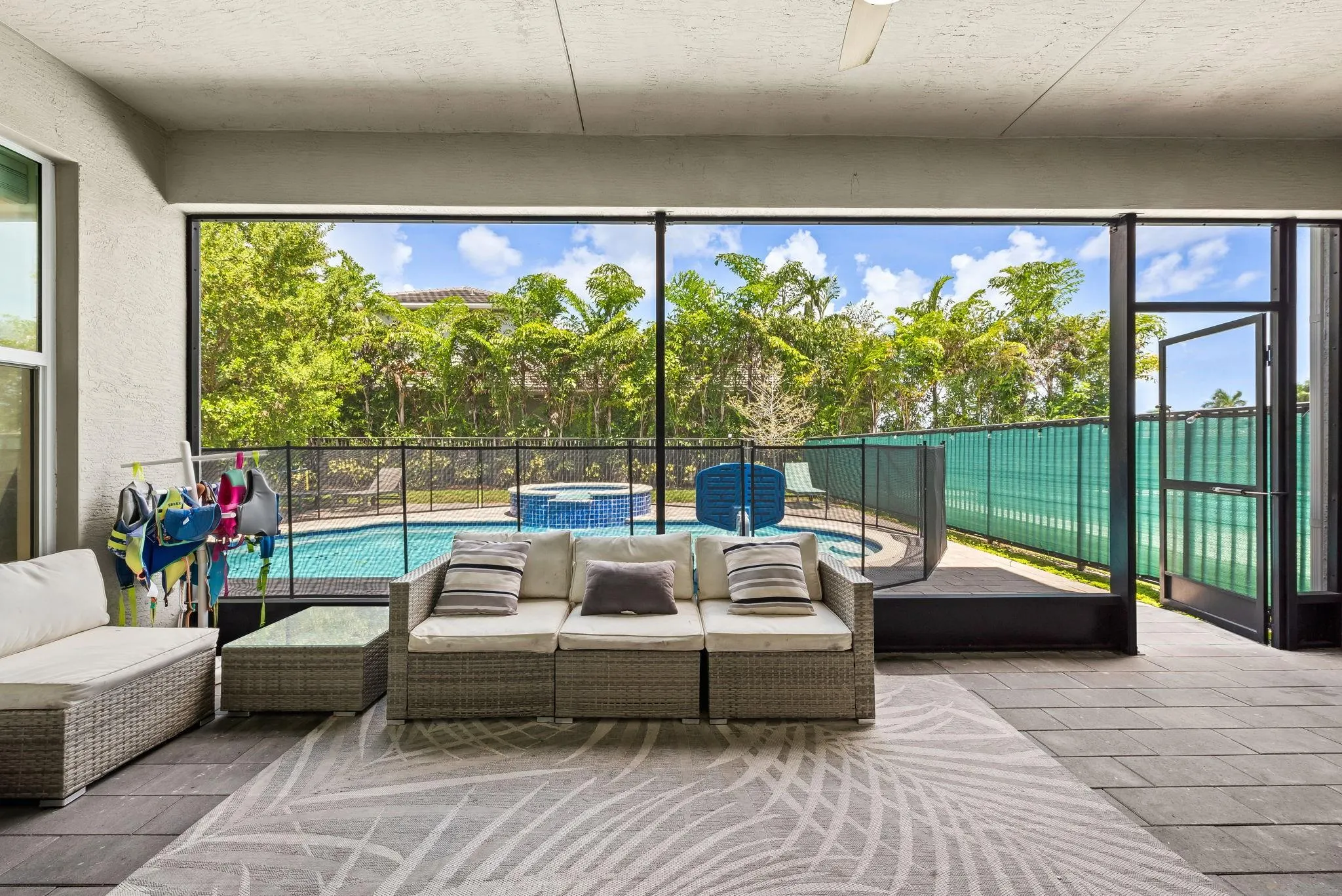 7619 Francisca Club Ln