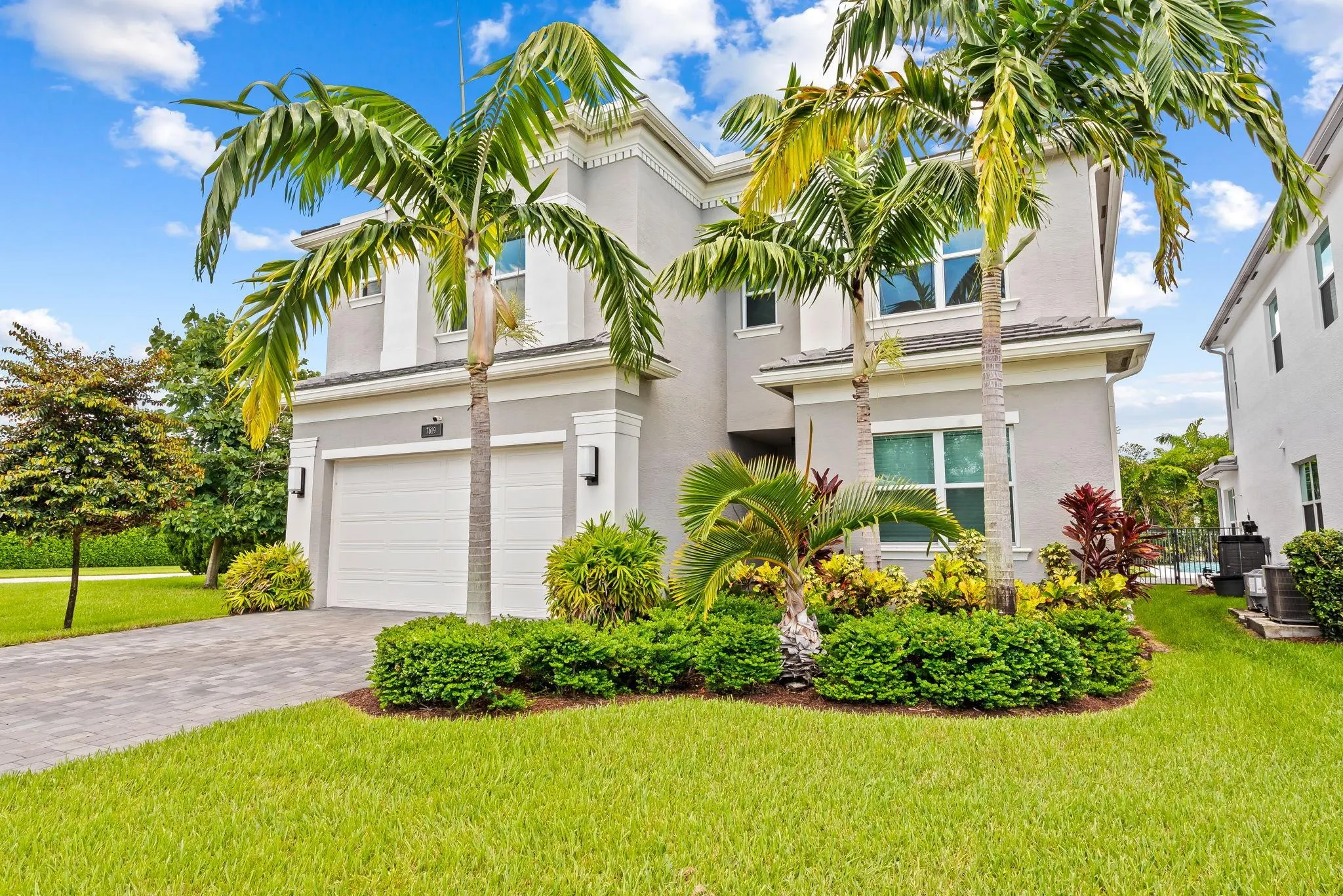 7619 Francisca Club Ln