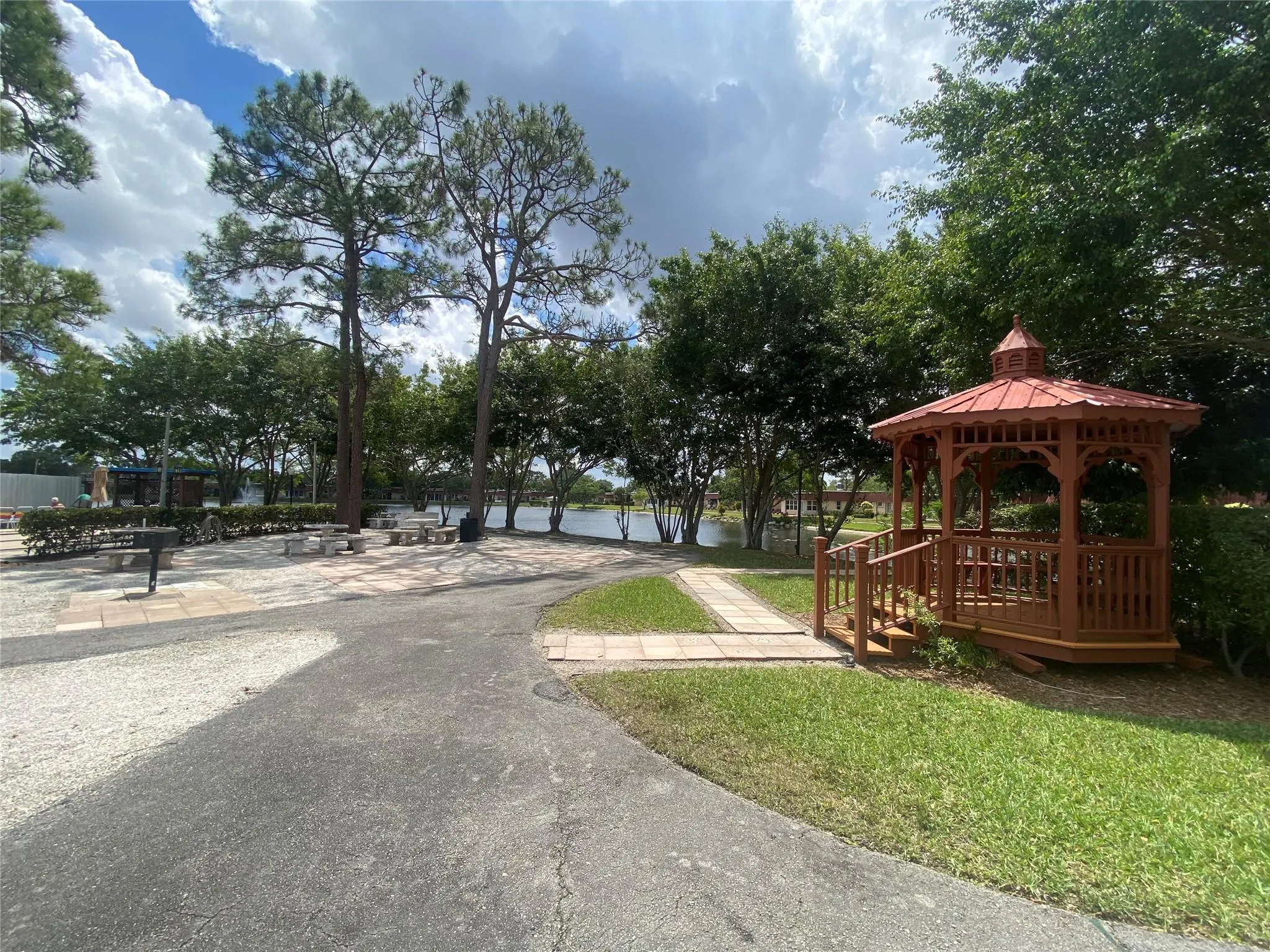 393 Bennington Ln, #393