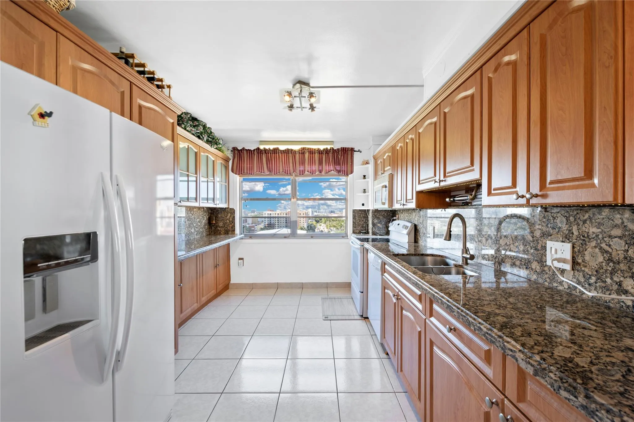 2801 NE 183rd St, #1502W