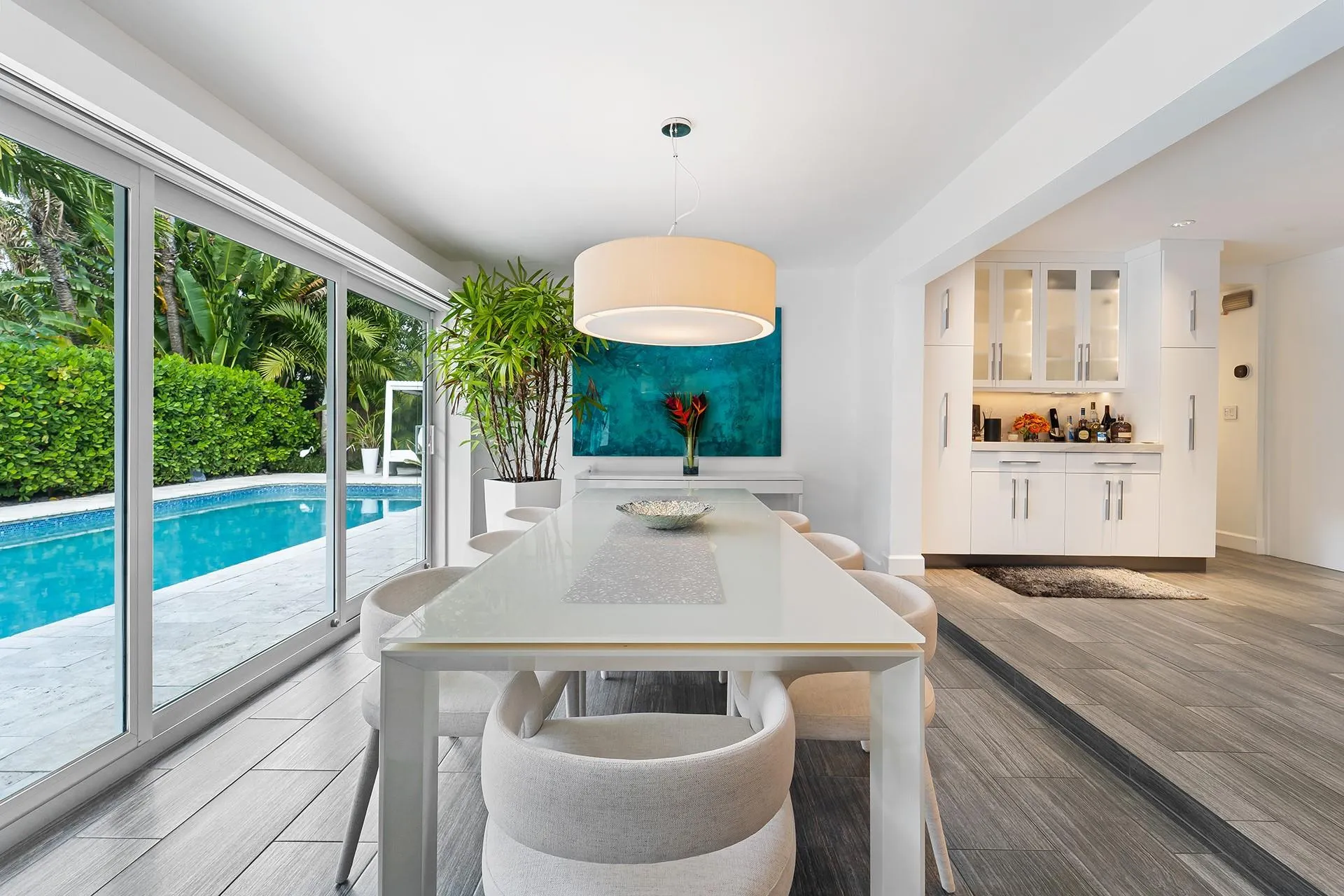 2617 Bayview Dr