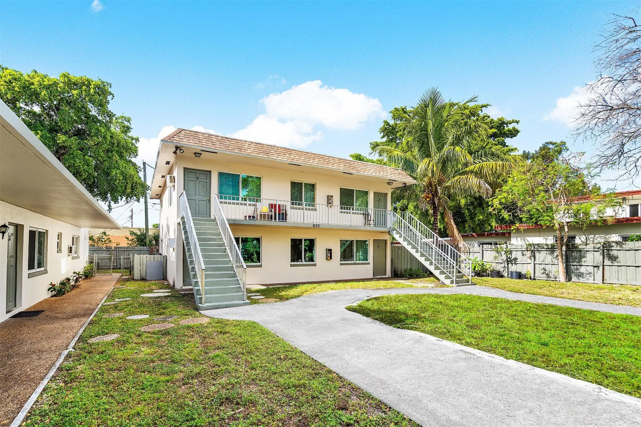 620 SW 7th St 1-7