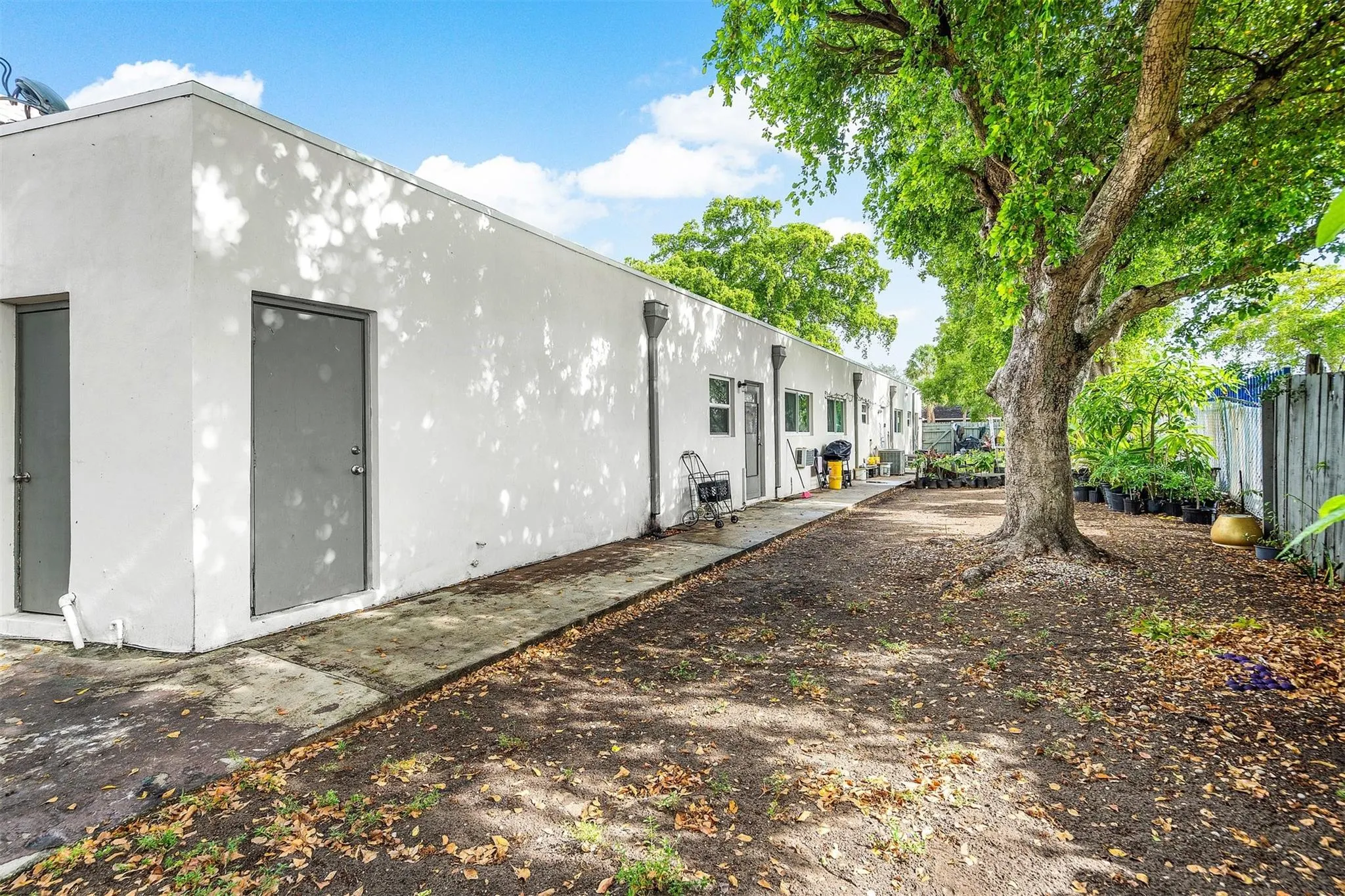 620 SW 7th St 1-7