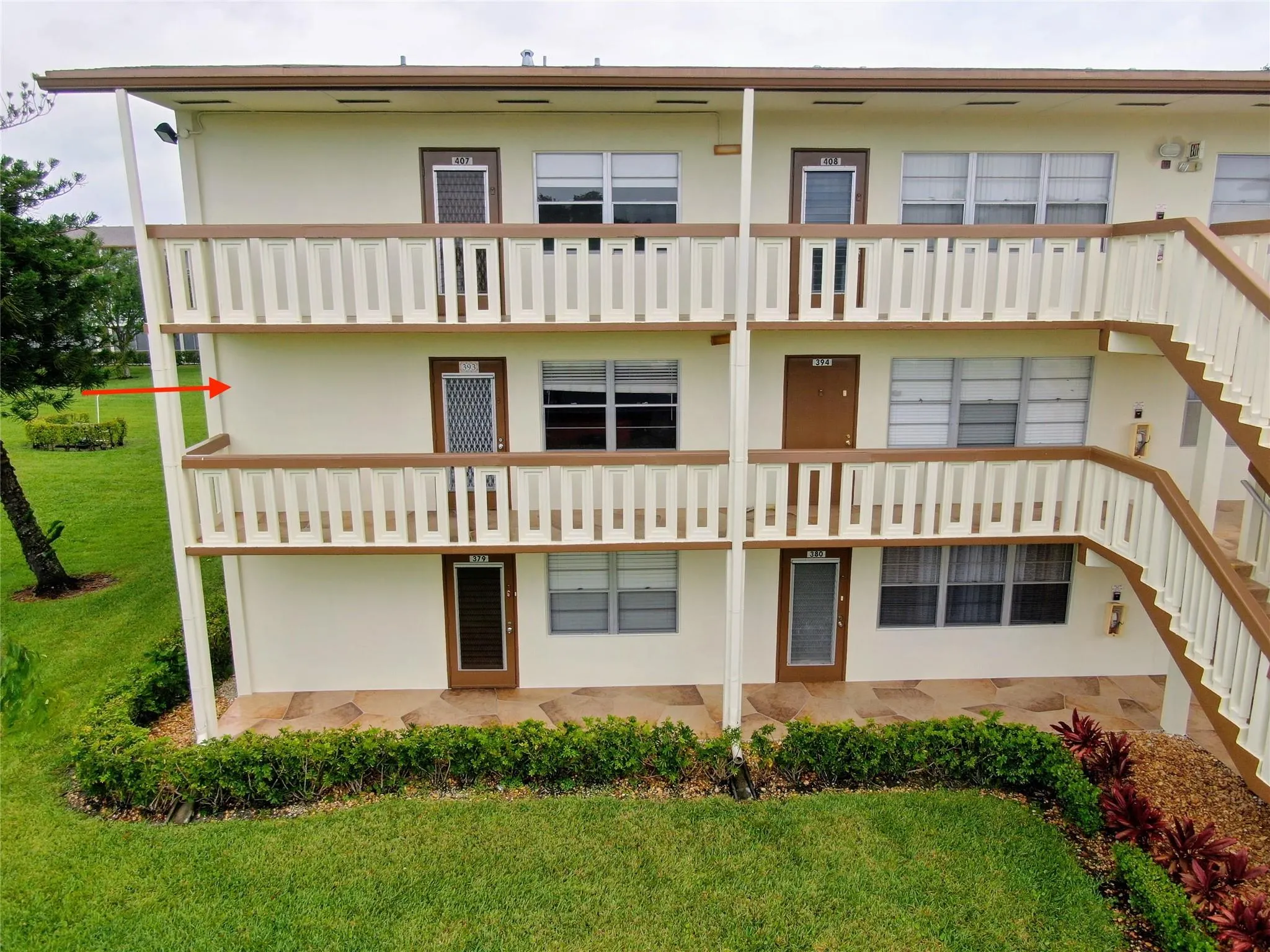 393 Mansfield J, #393