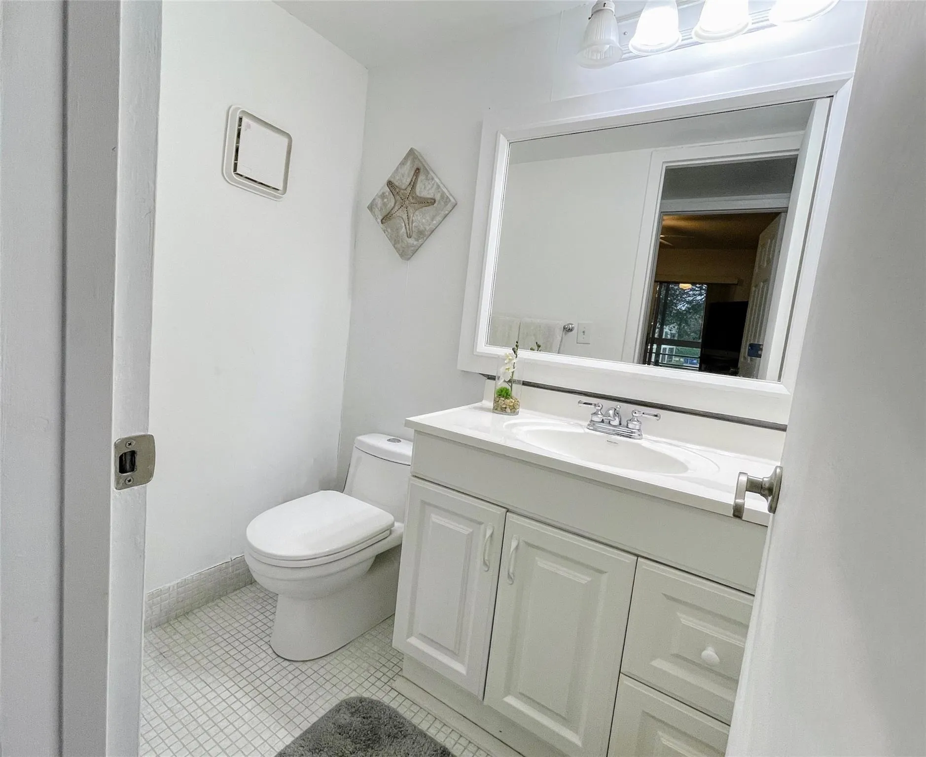 393 Mansfield J, #393
