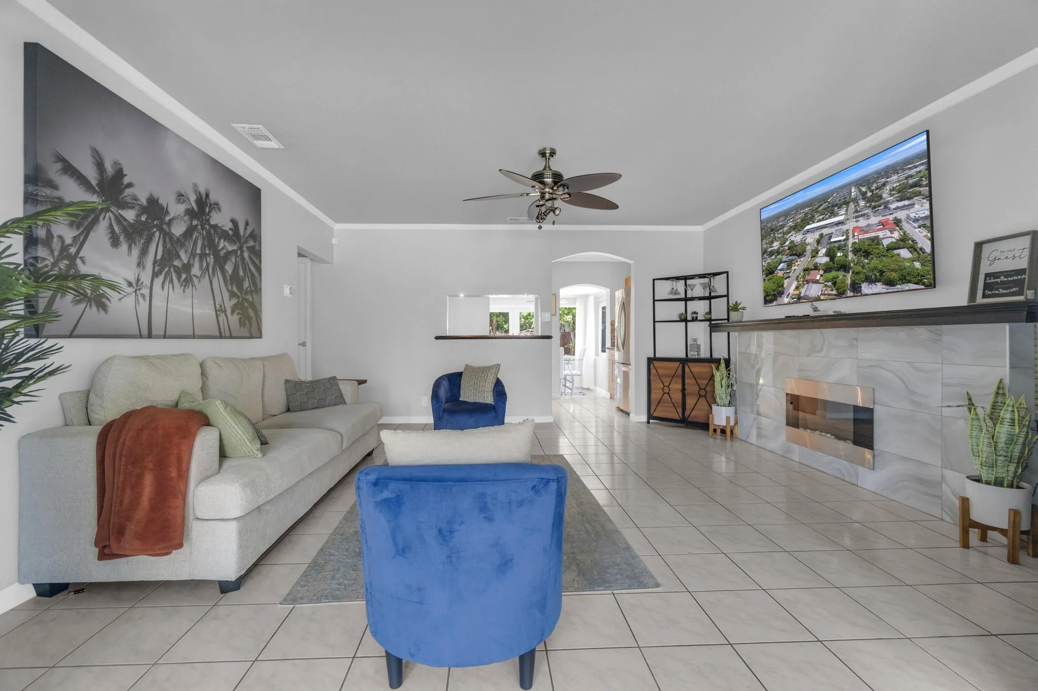 37 SW 11th St