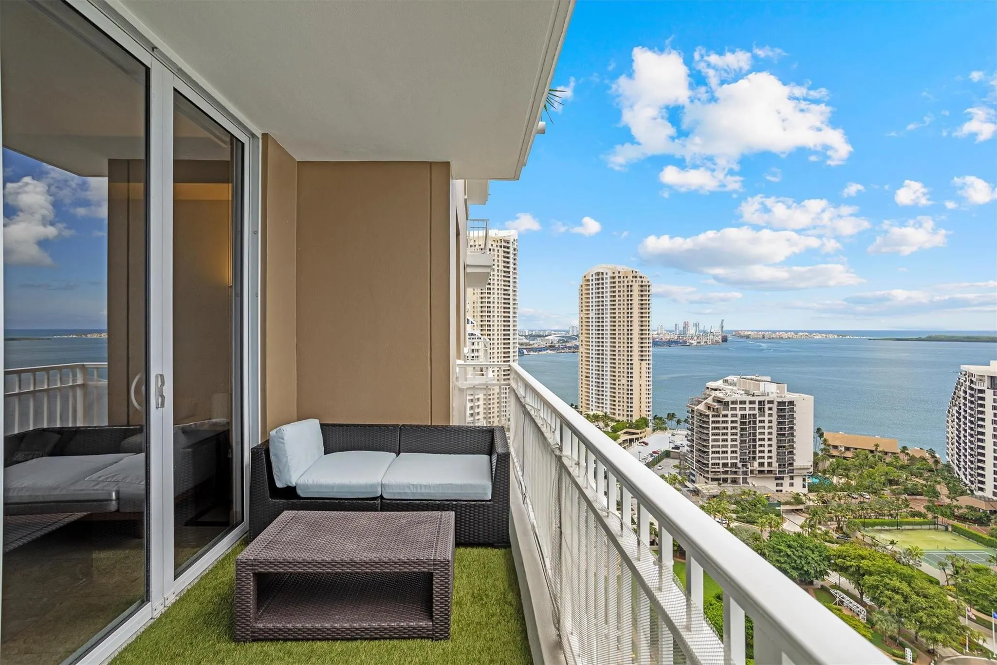 801 BRICKELL KEY BLVD, #2805