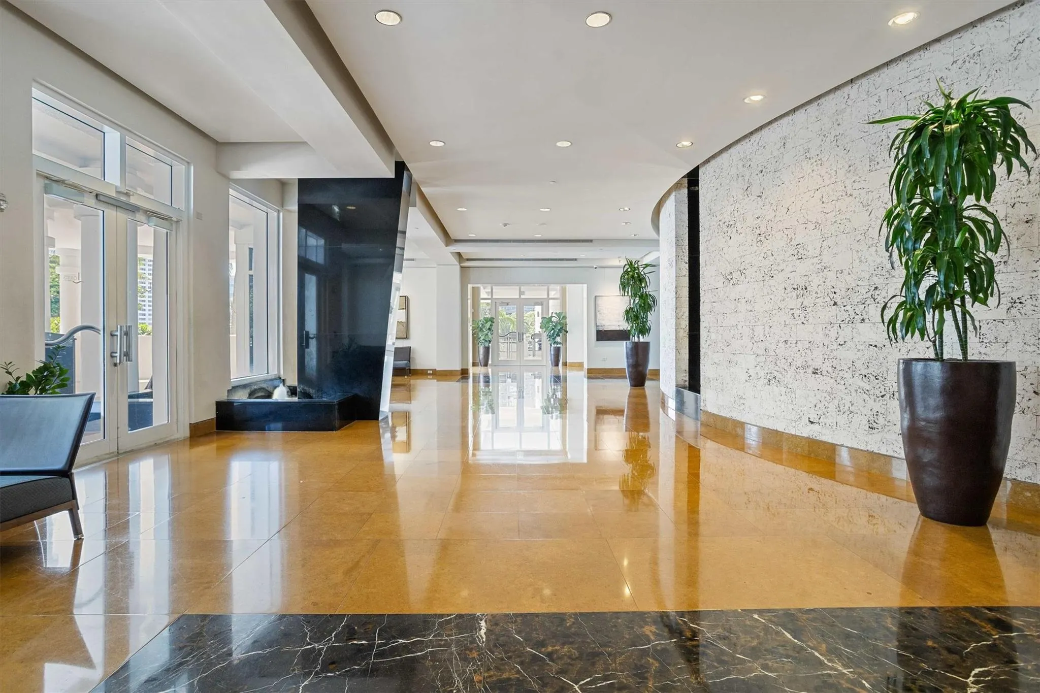 801 BRICKELL KEY BLVD, #2805