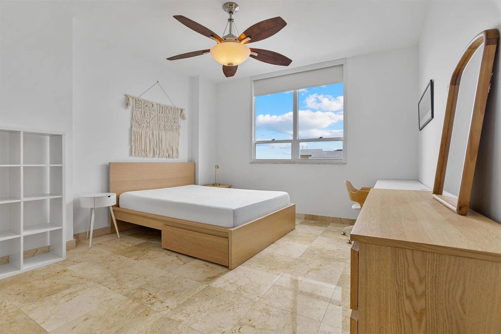 801 BRICKELL KEY BLVD, #2805