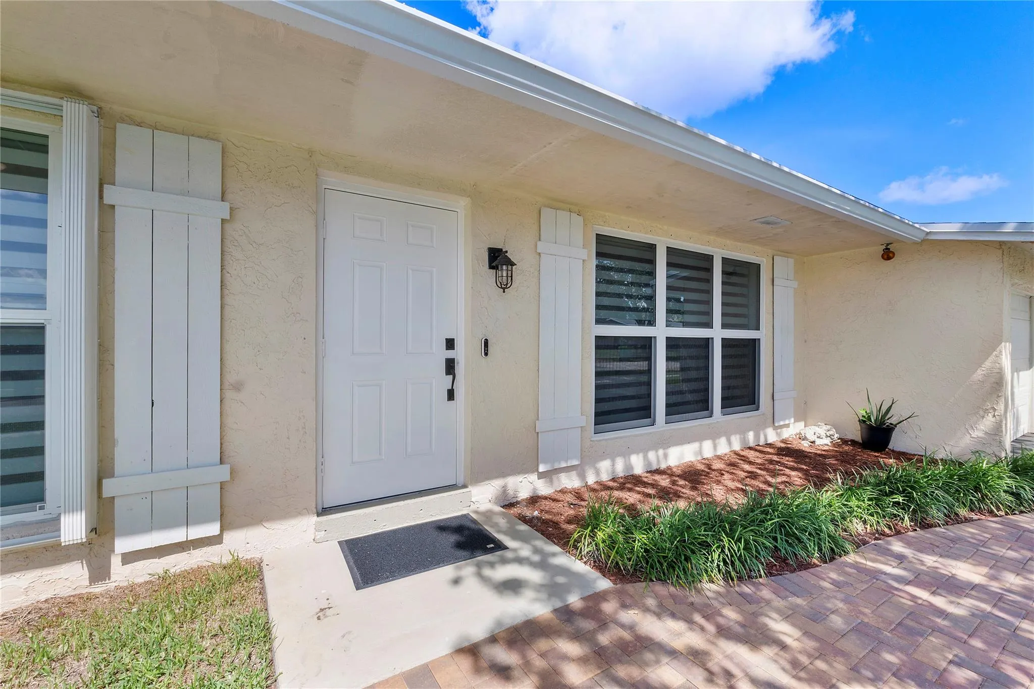3811 NW 113th Ave