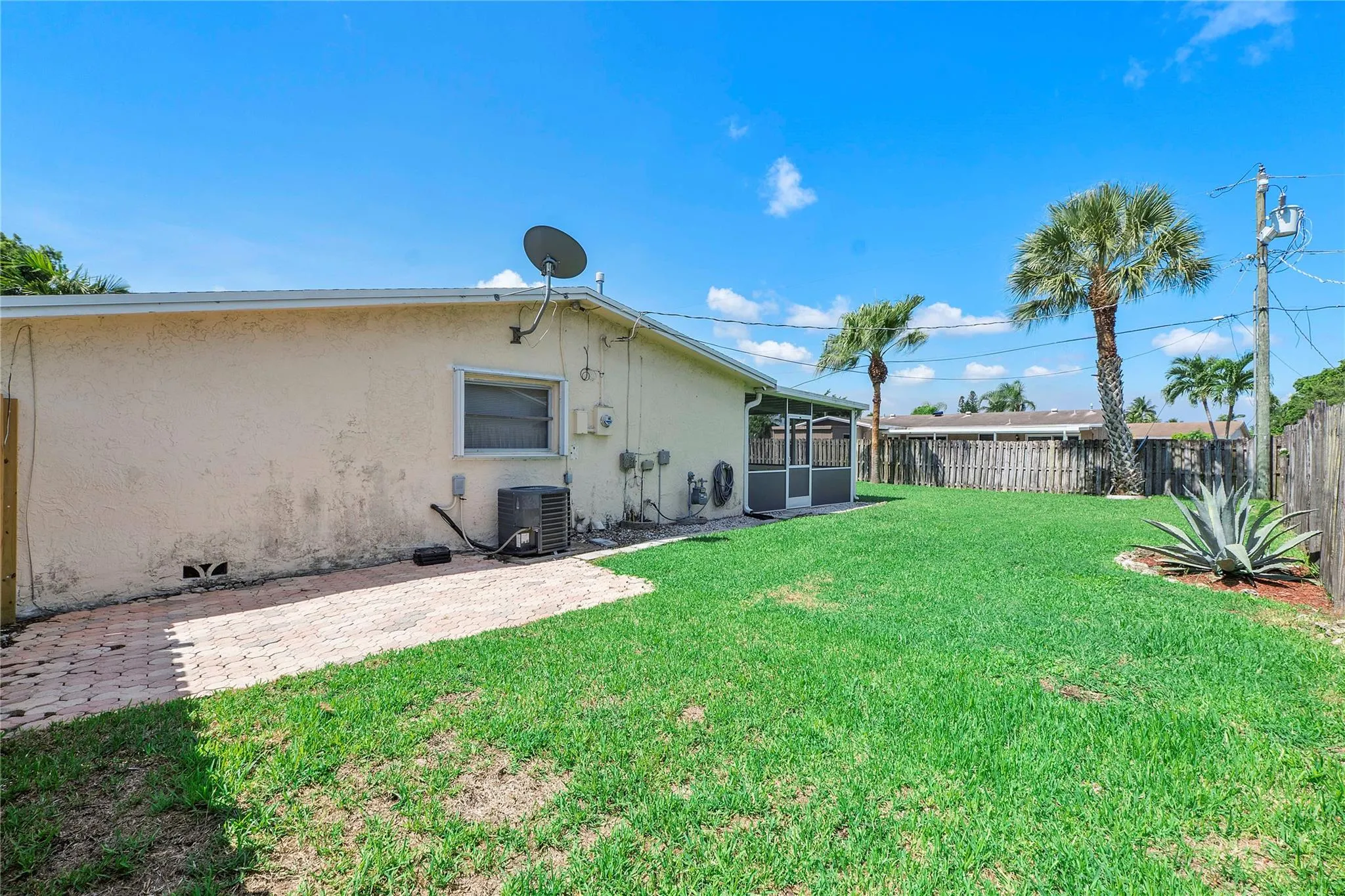 3811 NW 113th Ave
